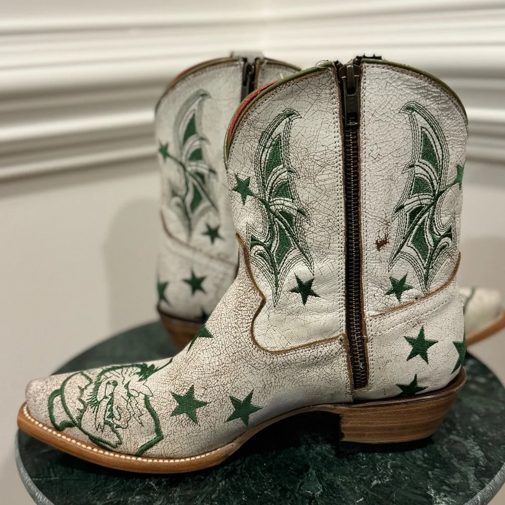 FERRINI | White Leather Dragon Star Bootie Size 8B